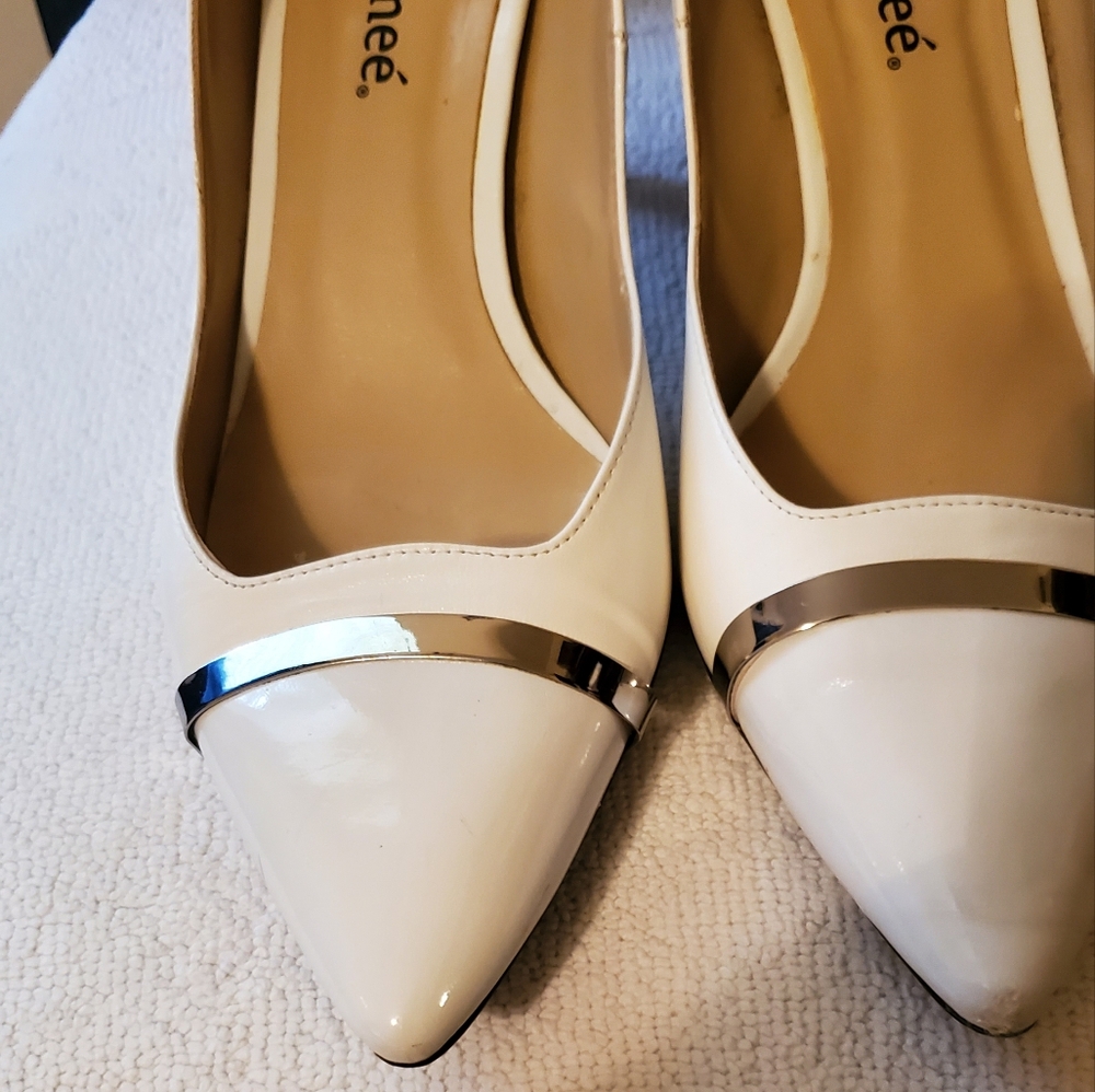 *J.Renee Ladies Pumps - Picture 3 of 5